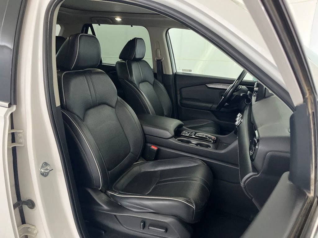 Used 2023 Honda Pilot Elite image 23