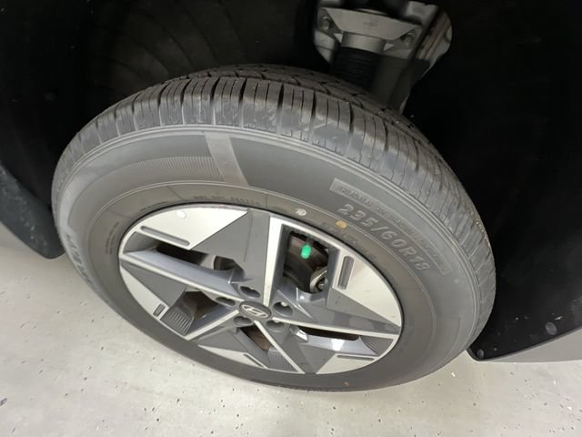 Used 2025 Hyundai Tucson SEL AWD/4WD image 32