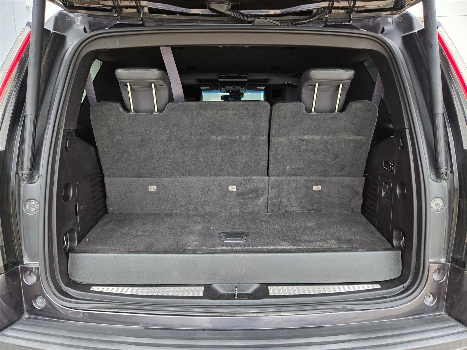 Used 2016 Cadillac Escalade Platinum AWD/4WD image 36