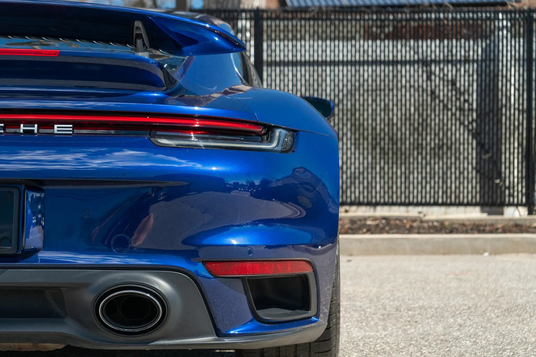 Used 2021 Porsche 911 Turbo image 27