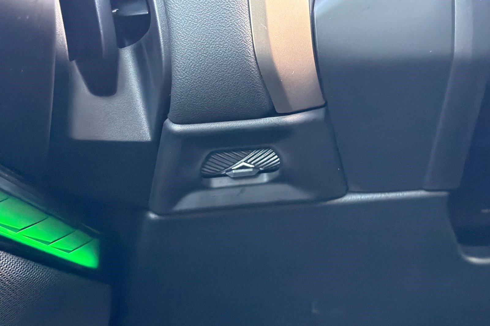 Used 2025 BMW X3 xDrive30i w/ Convenience Package image 36