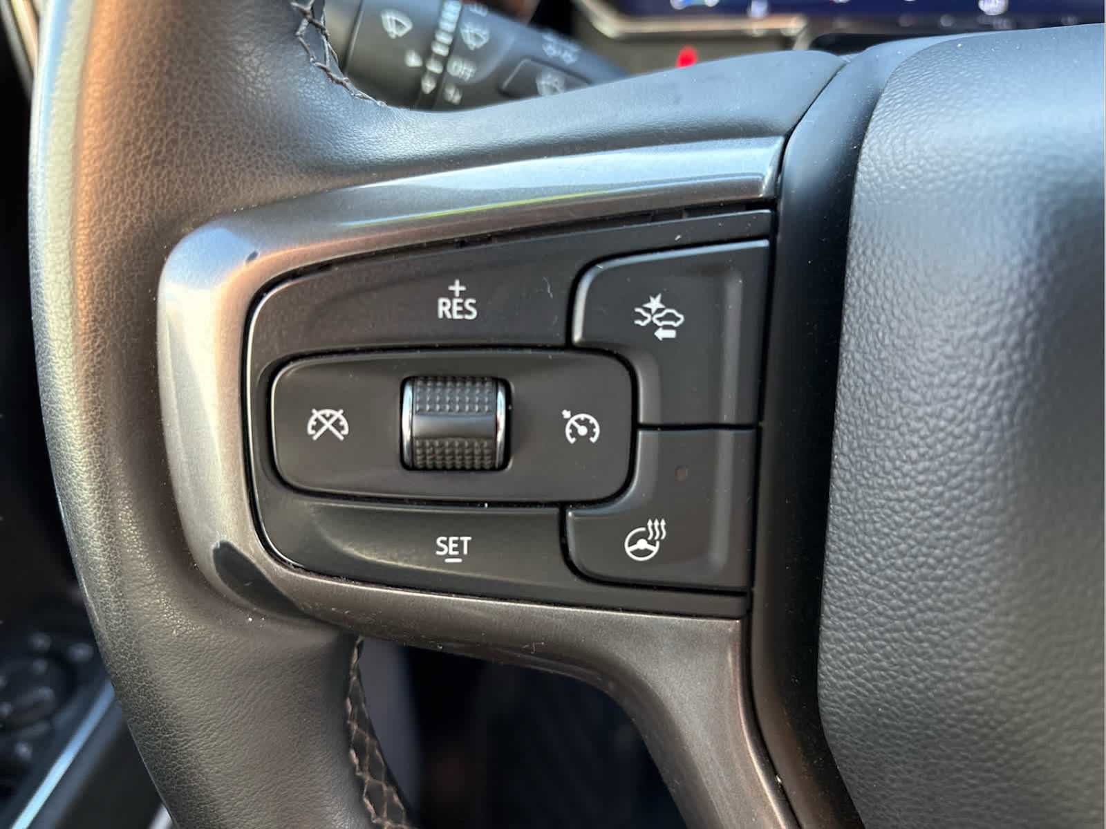 Used 2024 Chevrolet Silverado 3500 High Country w/ High Country Premium Package image 24