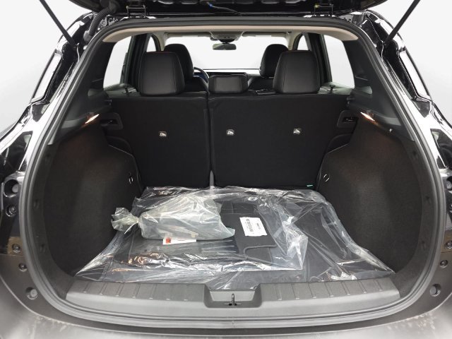 New 2027 Nissan Kicks SR w/ SR Premium Package FWD image 32
