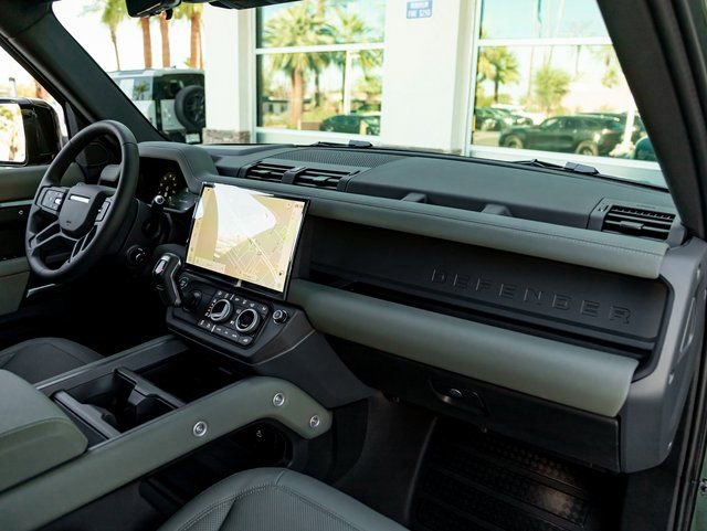 New 2026 Land Rover Defender 110 X-Dynamic SE image 29