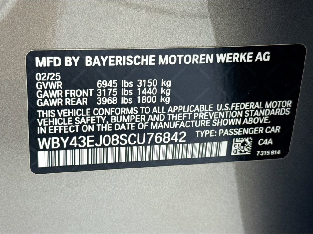 Certified 2025 BMW i7 eDrive50 w/ M Sport Package RWD image 34