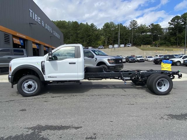 New 2025 Ford F600 2WD Regular Cab Super Duty w/ XL Chrome Package image 4