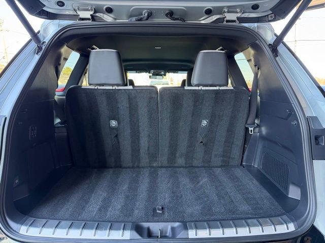 Used 2025 Lexus TX 500h AWD w/ Technology Package image 15