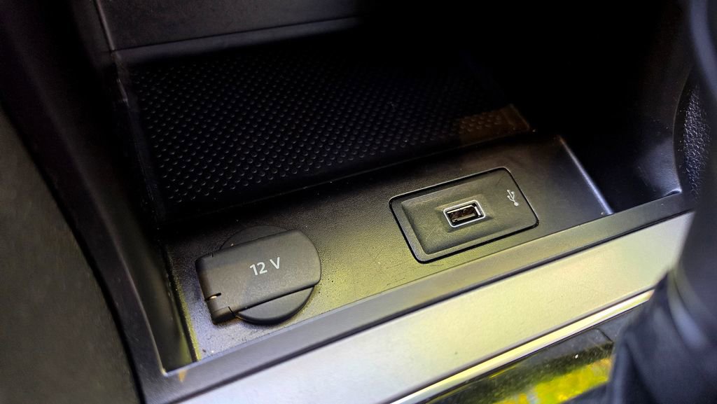 Used 2022 Volkswagen Passat 2.0T FWD image 39