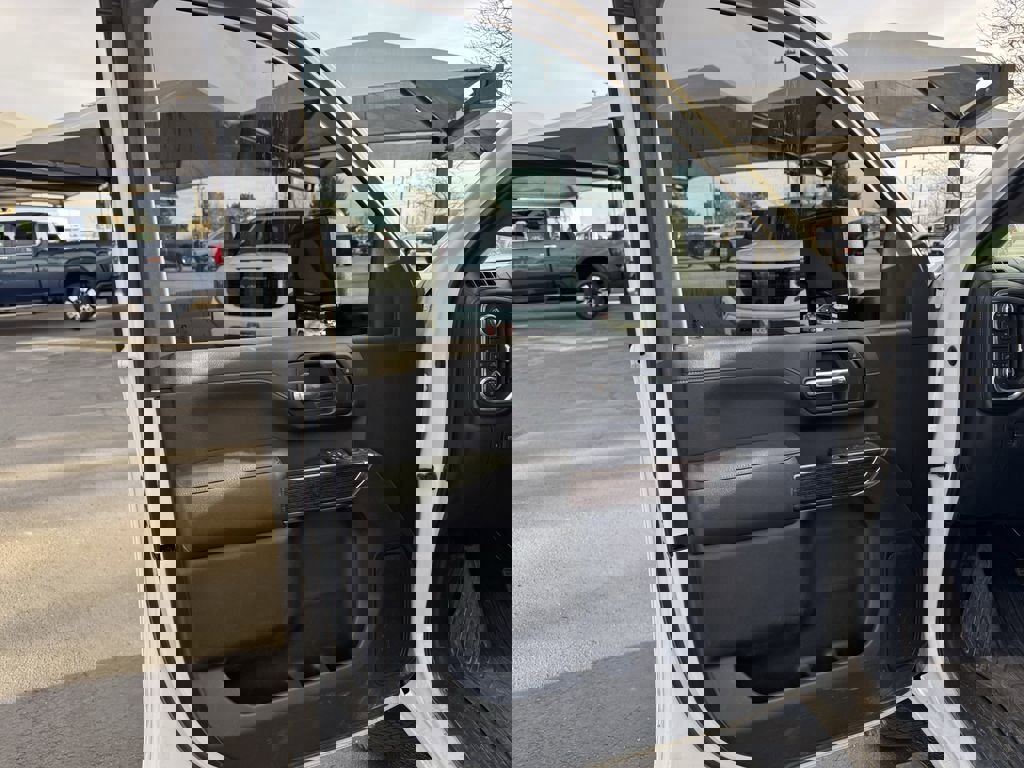 Used 2023 GMC Sierra 2500 SLE w/ SLE Convenience Package image 6