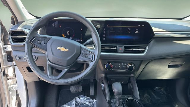 Used 2024 Chevrolet TrailBlazer LS FWD image 9