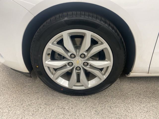 Used 2020 Chevrolet Impala LT w/ LT Convenience Package image 12