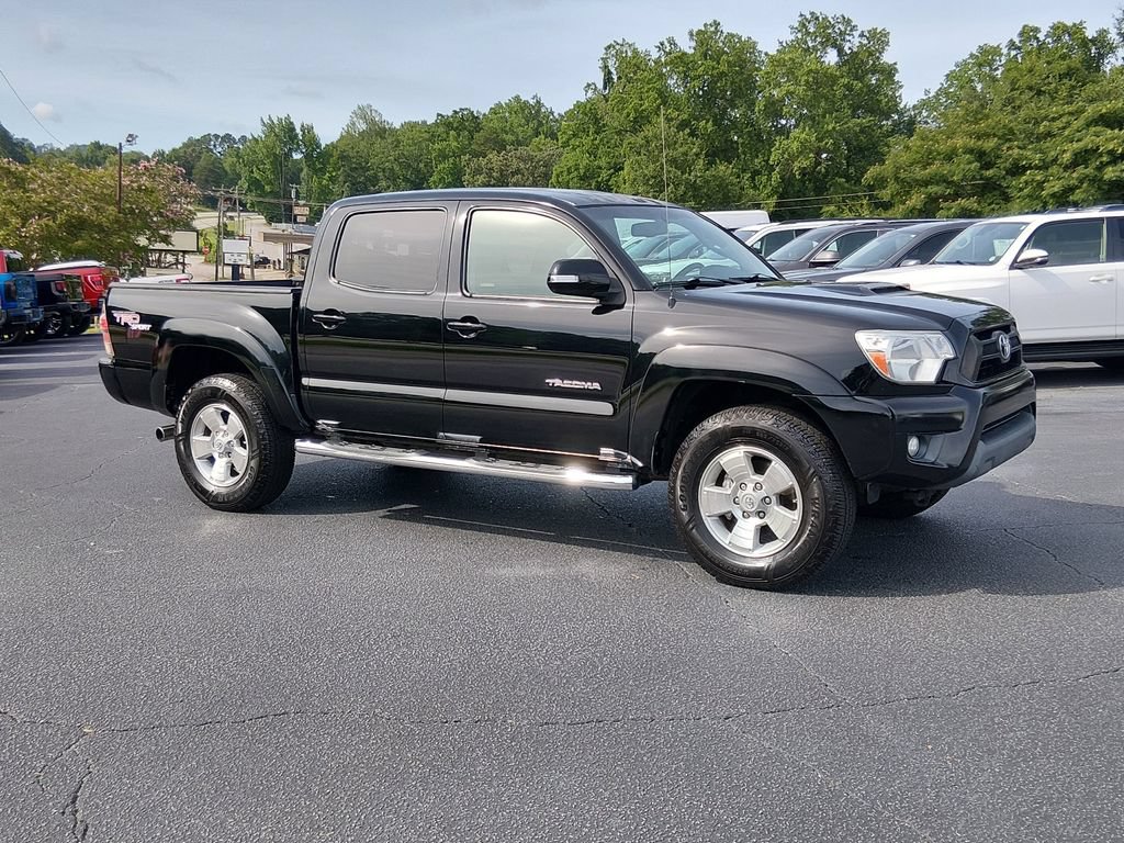 Used 2013 Toyota Tacoma 4x4 Double Cab w/ TRD Sport Pkg image 2