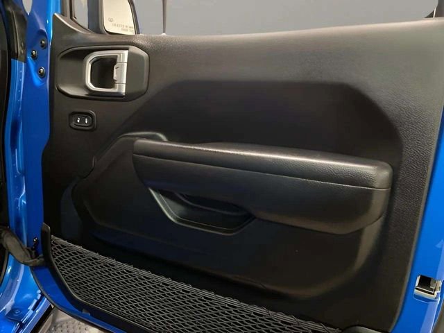 Used 2024 Jeep Wrangler Unlimited image 91