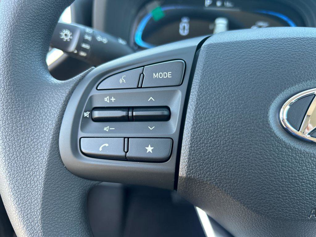 New 2026 Hyundai Venue SE FWD image 22