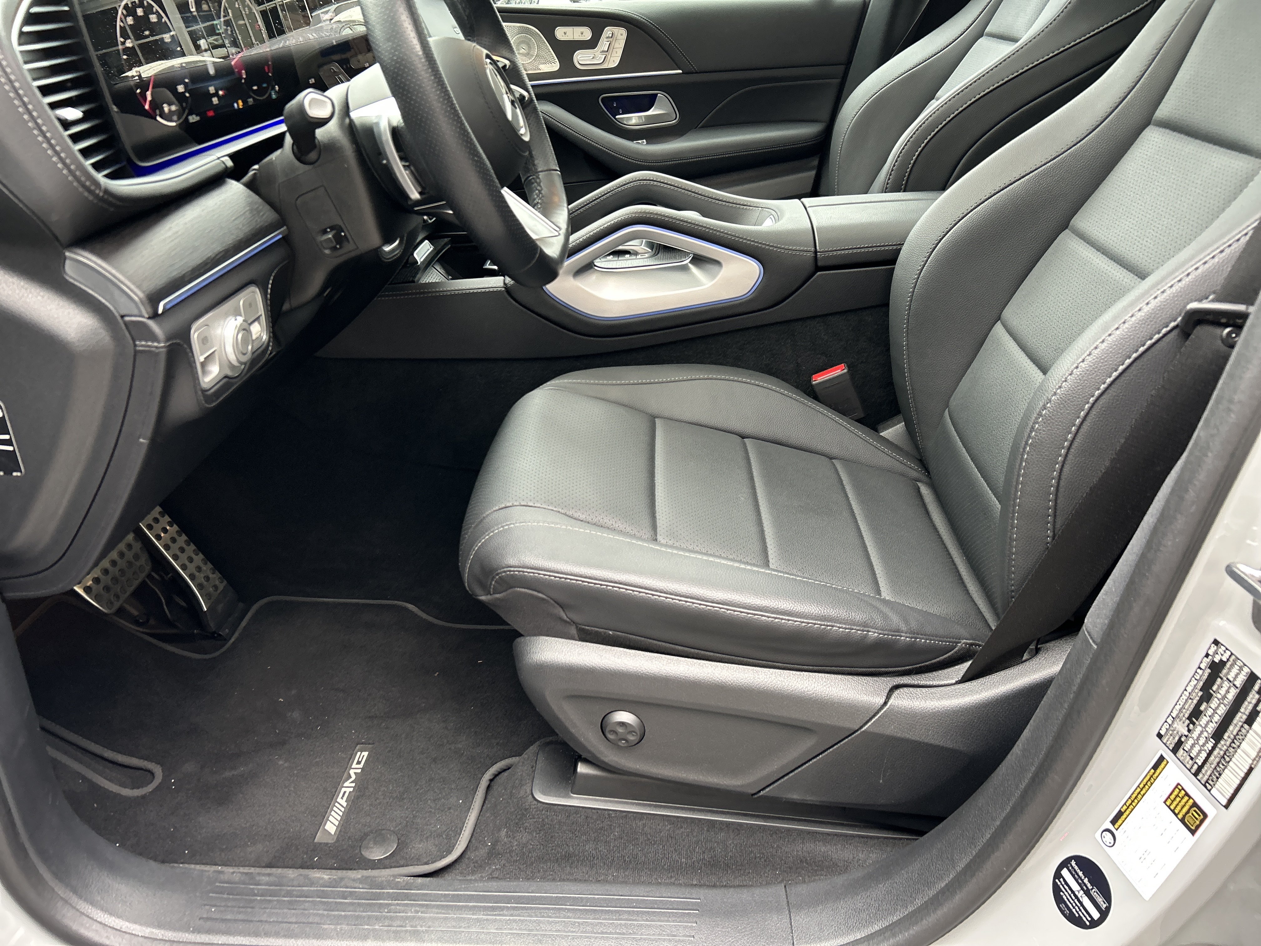 Certified 2025 Mercedes-Benz GLS 450 4MATIC image 22