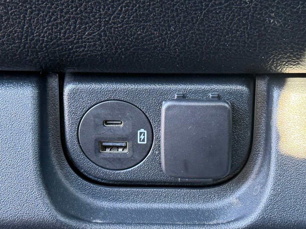 Used 2022 Ford F150 XLT w/ Equipment Group 302A High image 39