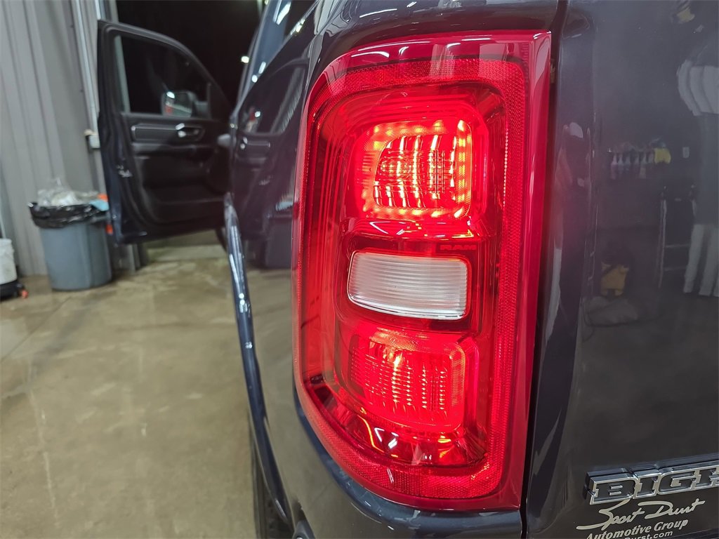 New 2026 RAM 1500 4x4 Crew Cab image 33