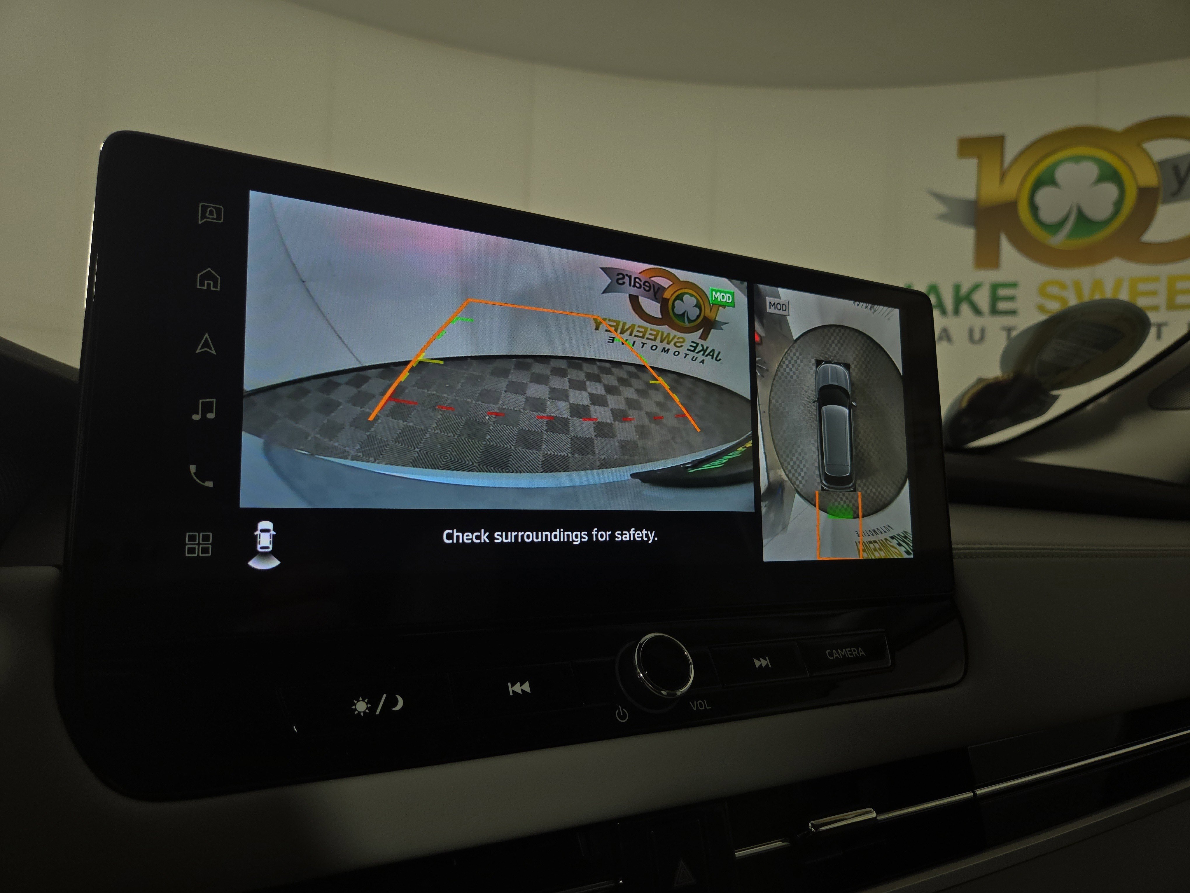 New 2025 Mitsubishi Outlander SE image 21