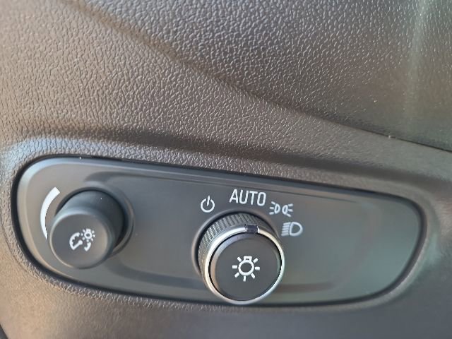Used 2024 Chevrolet Equinox LS w/ LS Convenience Package FWD image 15