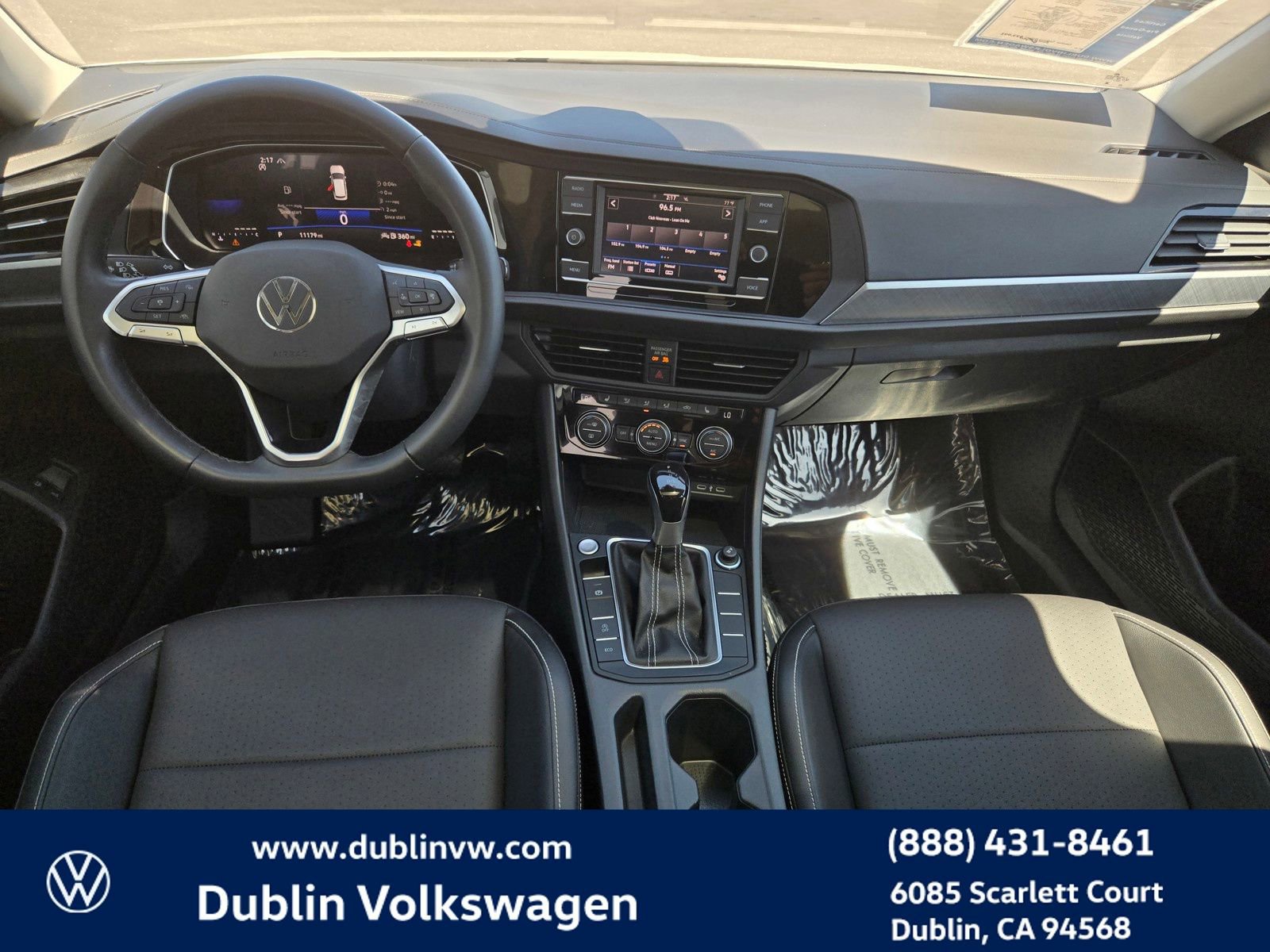 Certified 2024 Volkswagen Jetta SE w/ Panoramic Sunroof Package FWD image 13