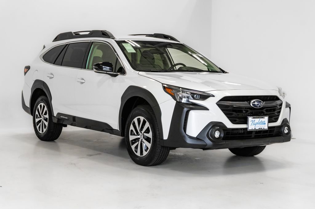 Used 2024 Subaru Outback Premium AWD/4WD image 6
