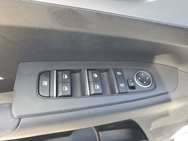 Used 2023 Kia Forte LXS w/ LXS Technology Package image 22