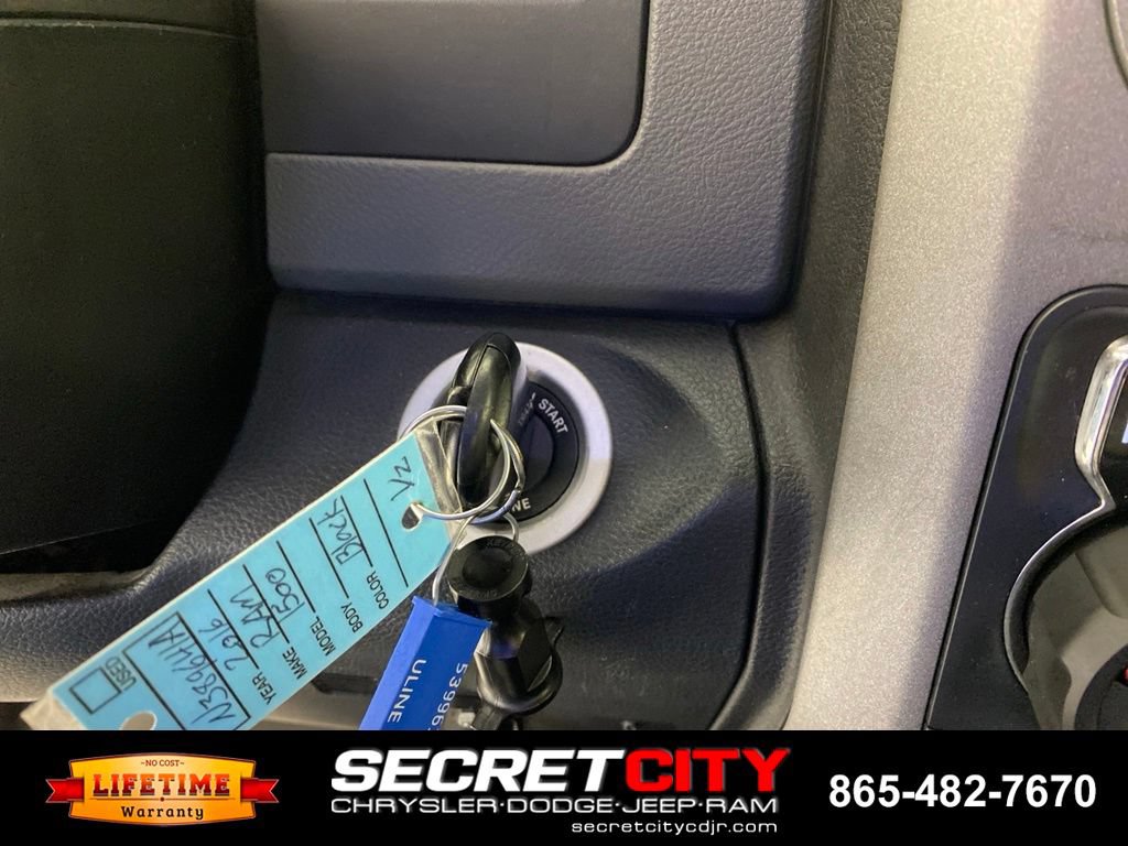 Used 2016 RAM 1500 Express RWD image 16