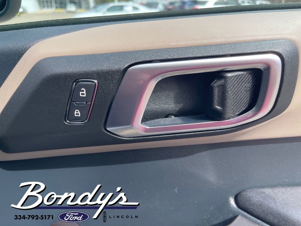 Used 2024 Ford Bronco Wildtrak image 19