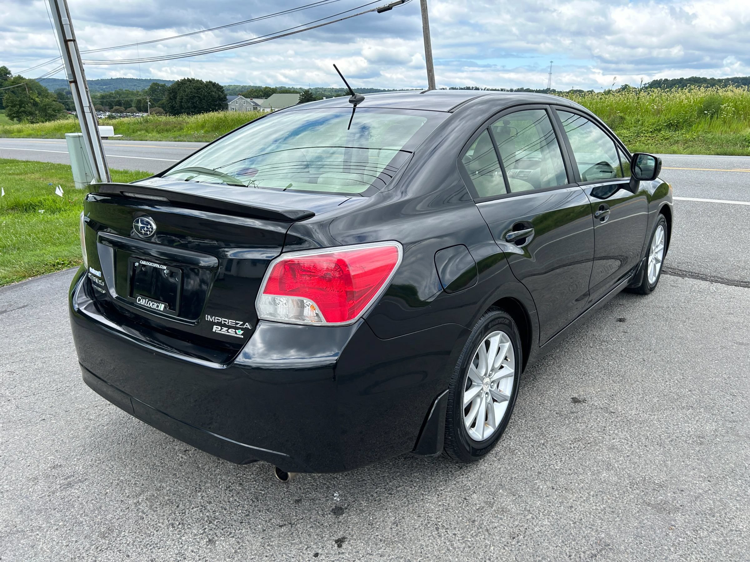 Used 2013 Subaru Impreza 2.0i Premium AWD/4WD image 8