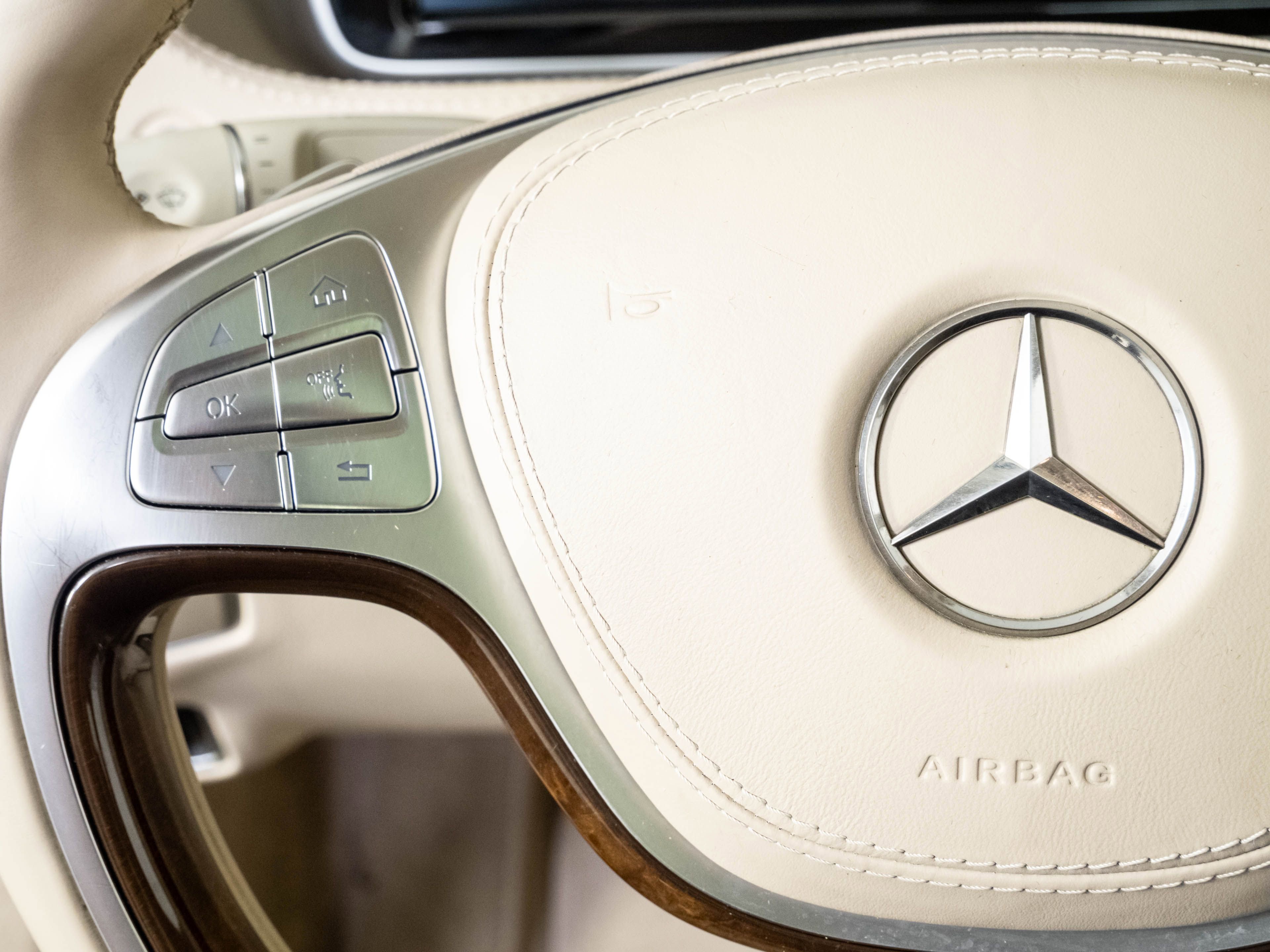 Used 2016 Mercedes-Benz S 550 Sedan image 10