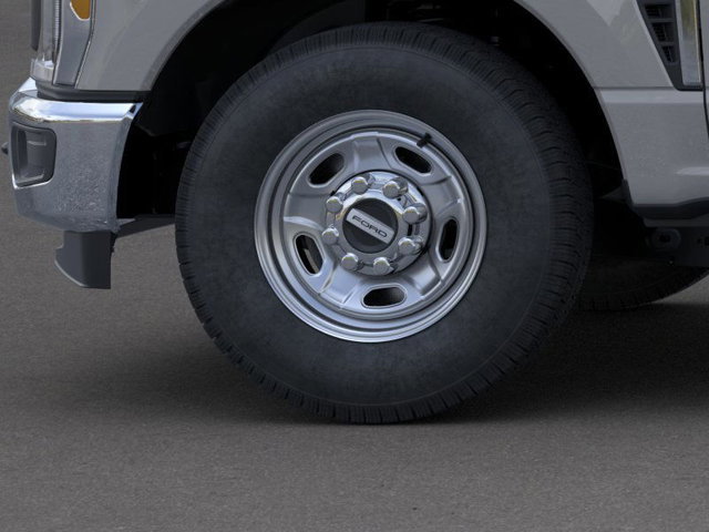 New 2025 Ford F250 XL w/ XL Chrome Package image 19