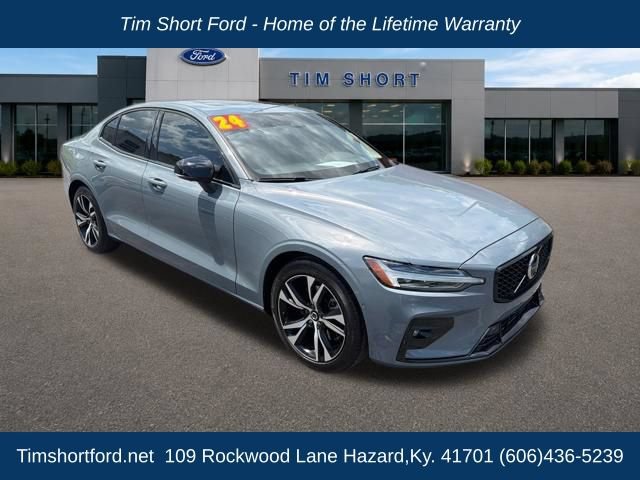 Used 2024 Volvo S60 B5 Plus AWD/4WD image 2