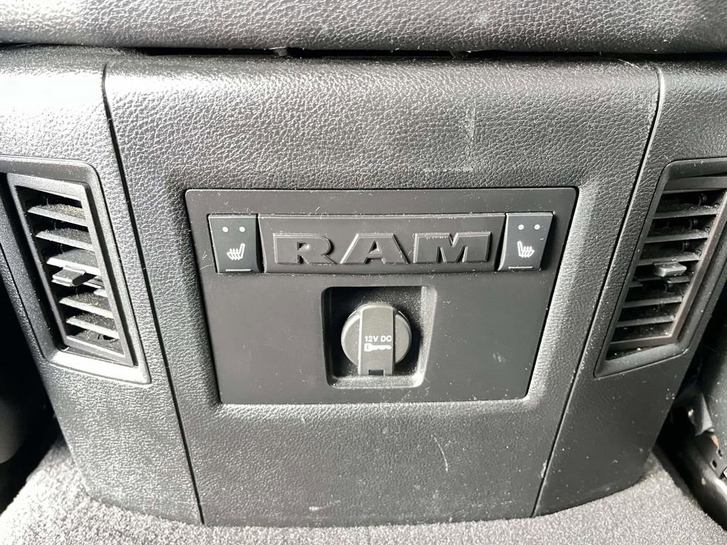 Used 2016 RAM 2500 Limited image 30