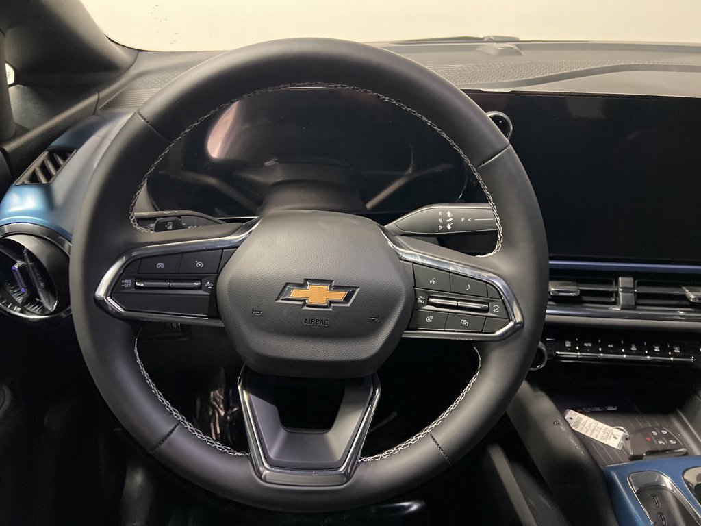 New 2026 Chevrolet Equinox EV LT AWD/4WD image 13