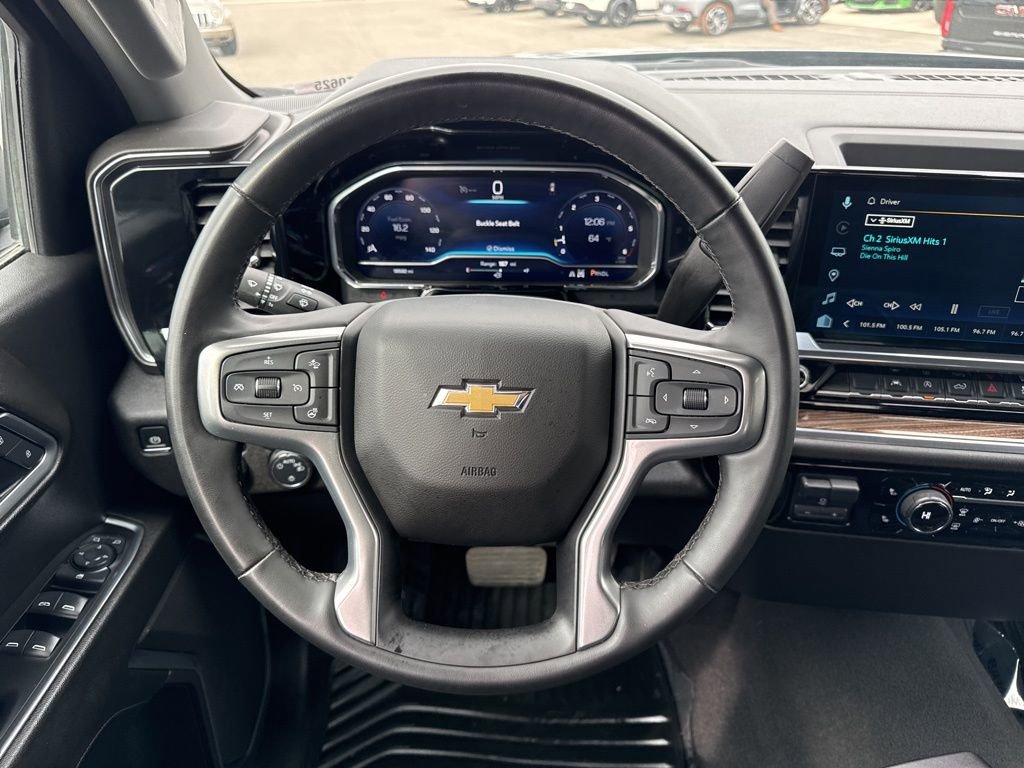 Used 2025 Chevrolet Silverado 1500 LT image 14