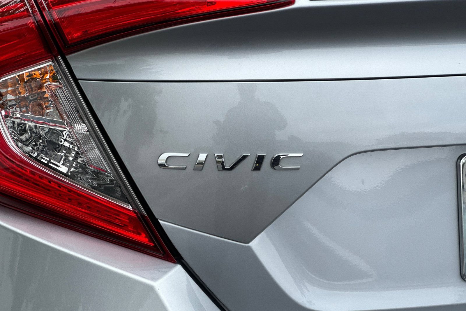Used 2020 Honda Civic EX image 25