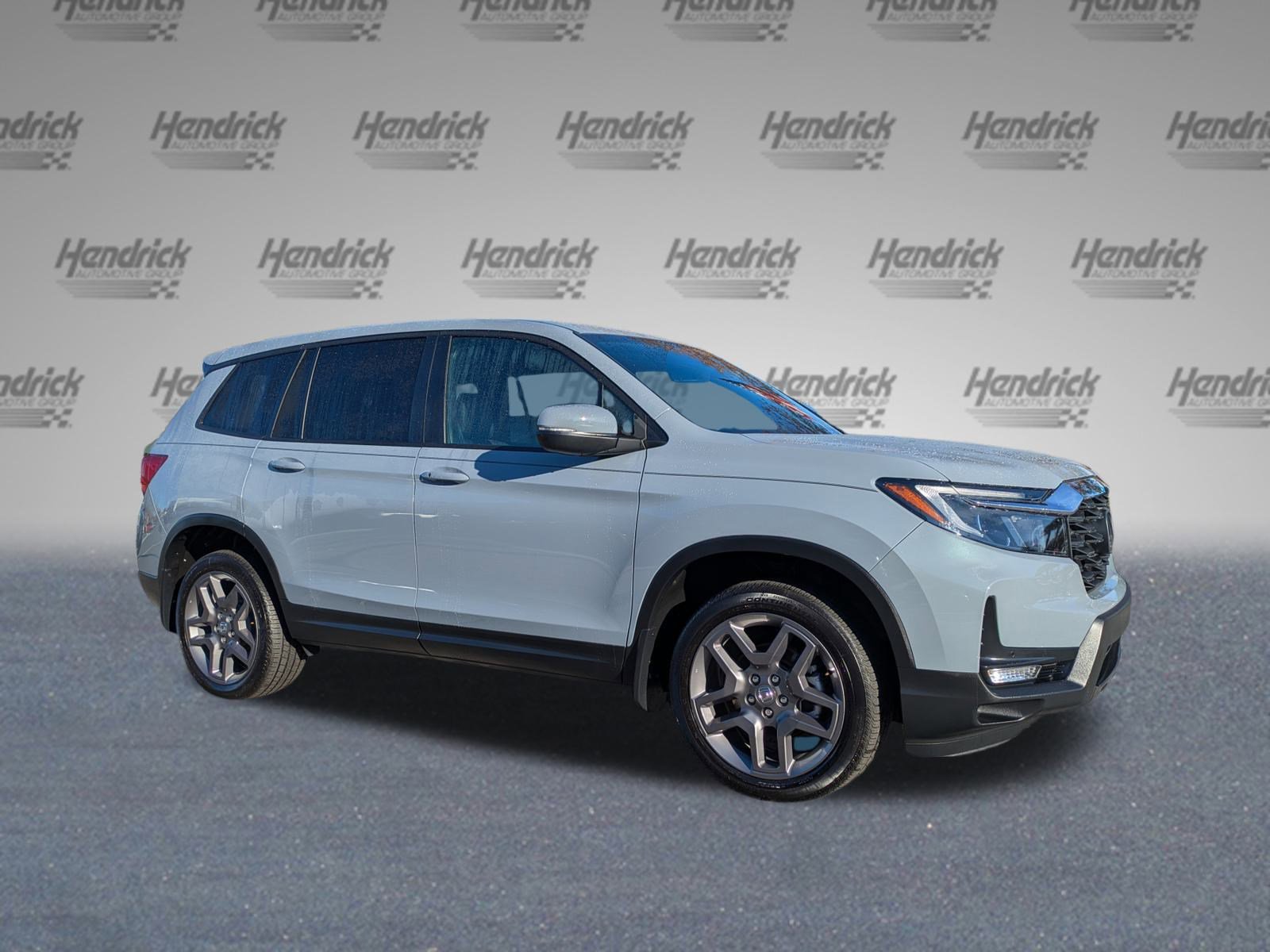Certified 2023 Honda Passport EX-L image 2