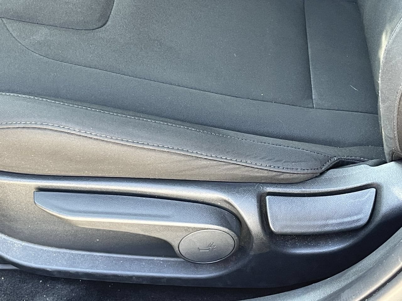 Used 2023 Hyundai Elantra SEL FWD image 13