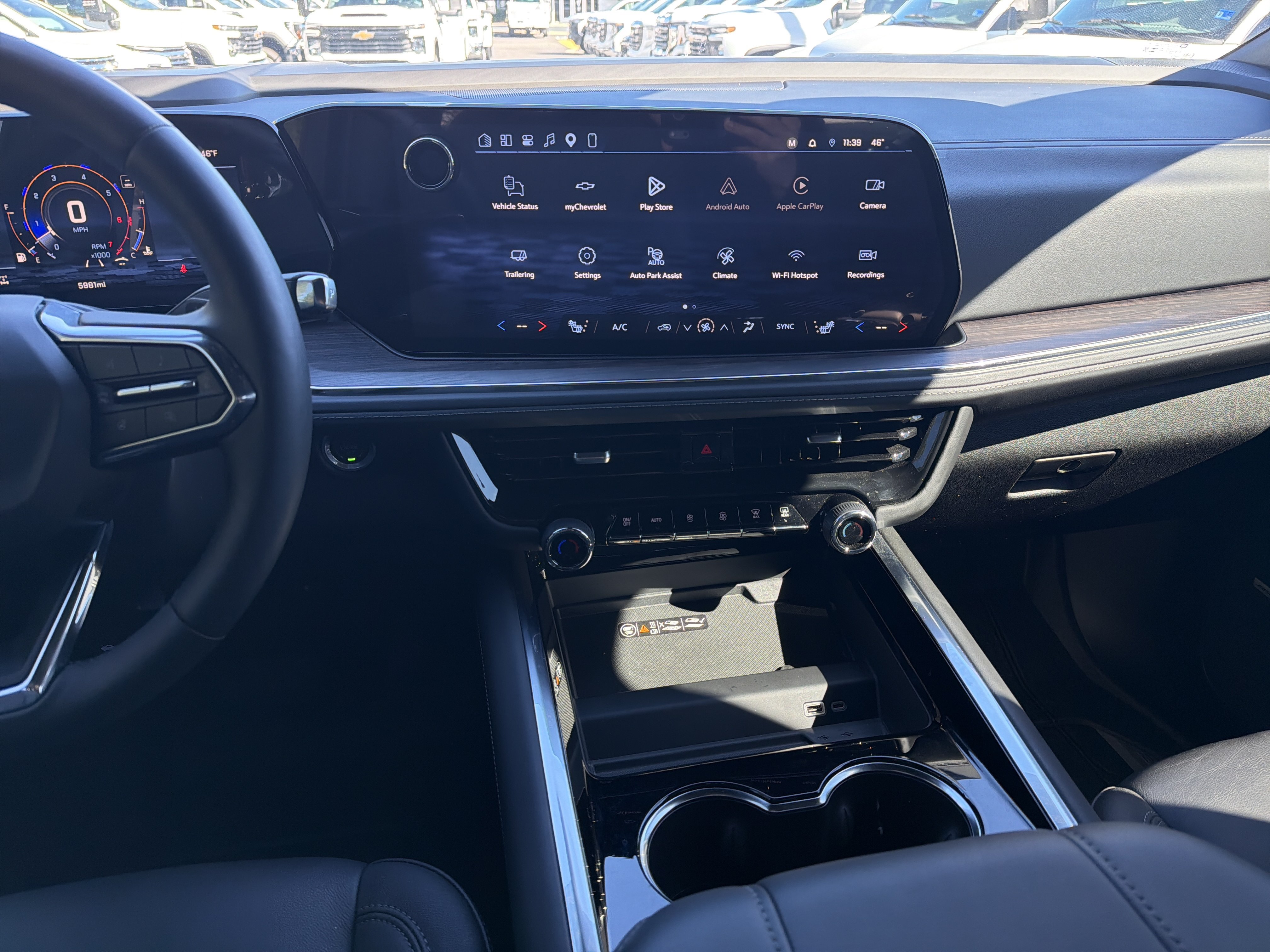 Used 2026 Chevrolet Tahoe LT w/ Comfort Package AWD/4WD image 31