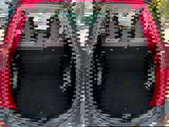 Used 2013 Toyota RAV4 LE image 28