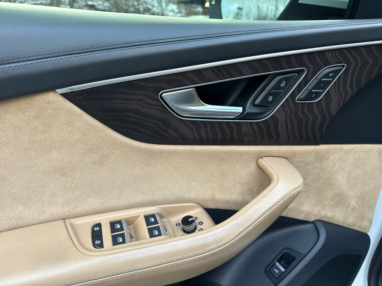 Used 2021 Audi Q8 Prestige w/ Prestige Package image 22