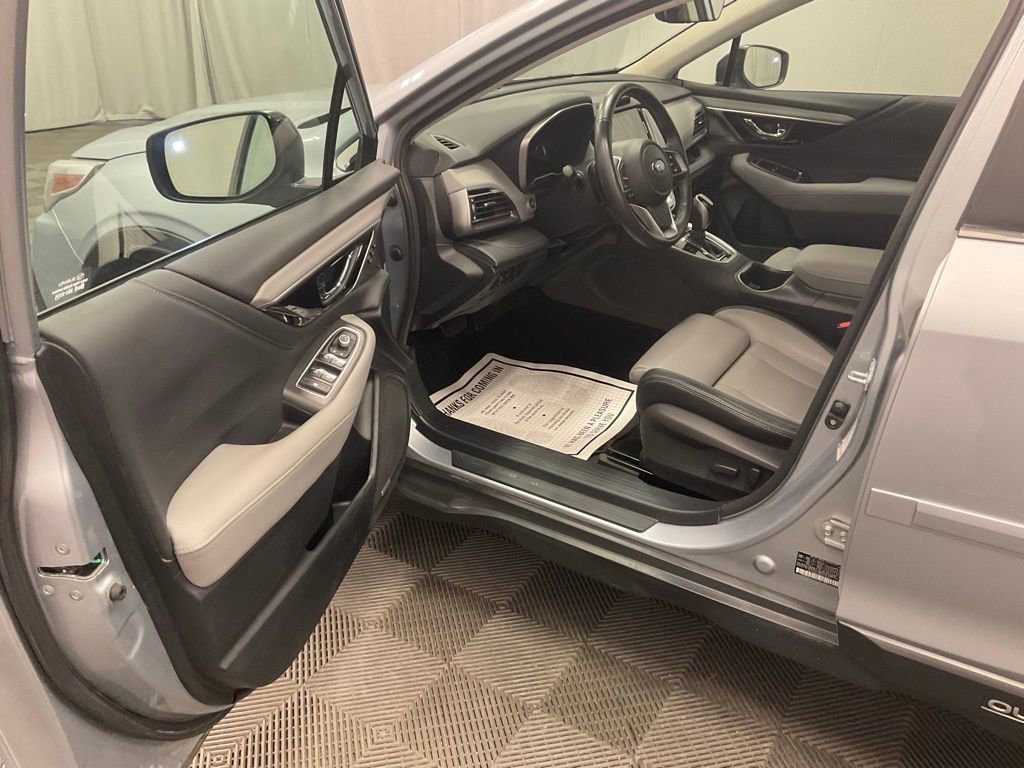 Used 2022 Subaru Outback Limited AWD/4WD image 10