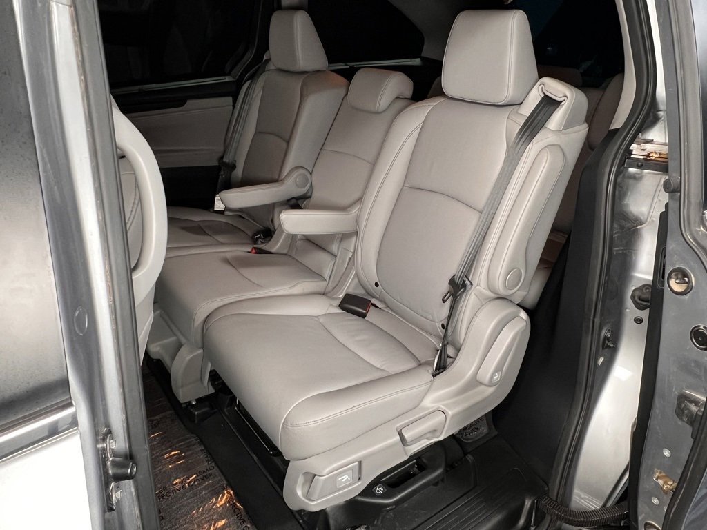 Used 2023 Honda Odyssey Touring image 13
