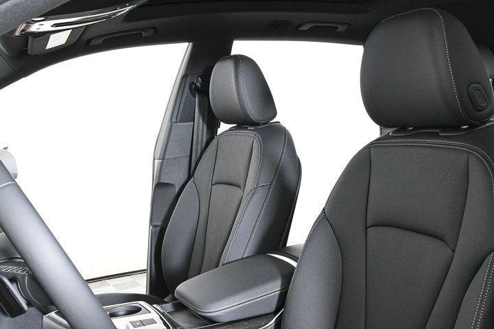 Used 2025 Audi Q8 Premium AWD/4WD image 5