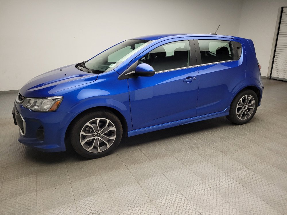Used 2019 Chevrolet Sonic LT w/ Convenience Package FWD image 2