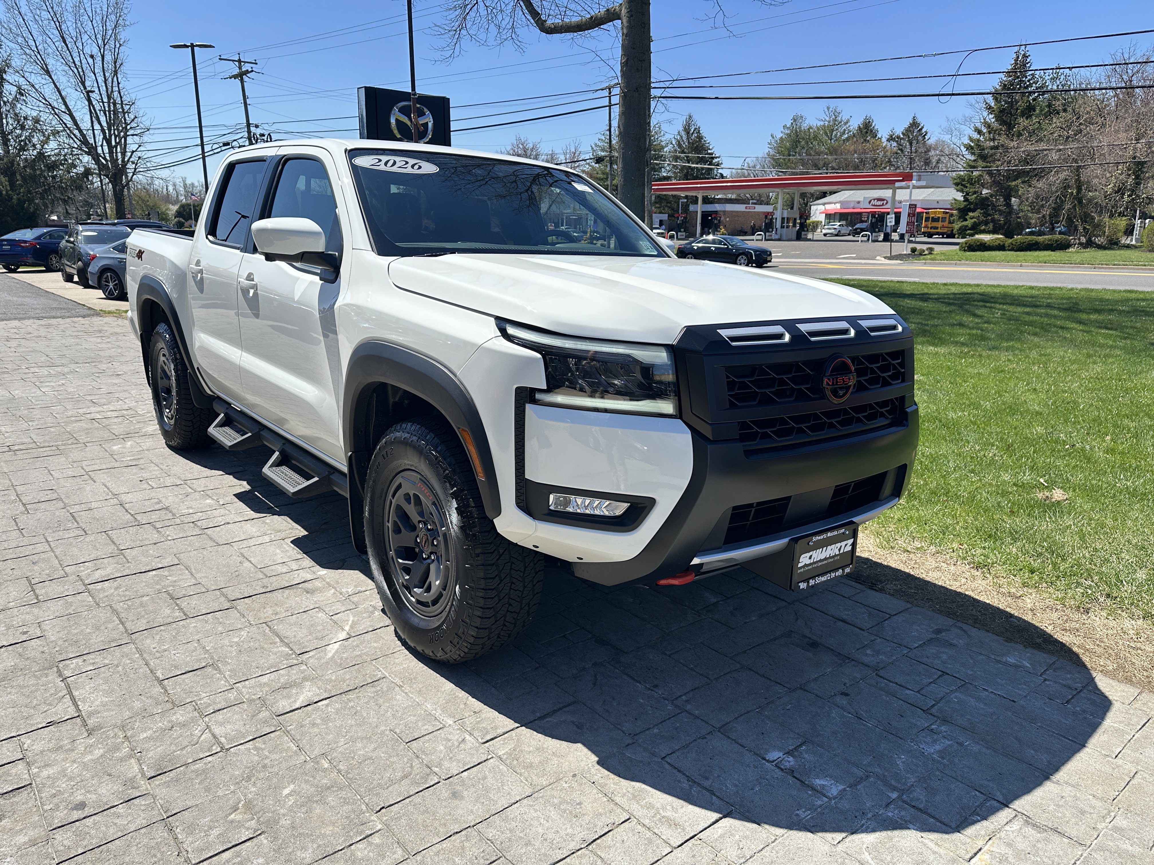 Used 2026 Nissan Frontier PRO-4X w/ Pro-4x Convenience Package image 11