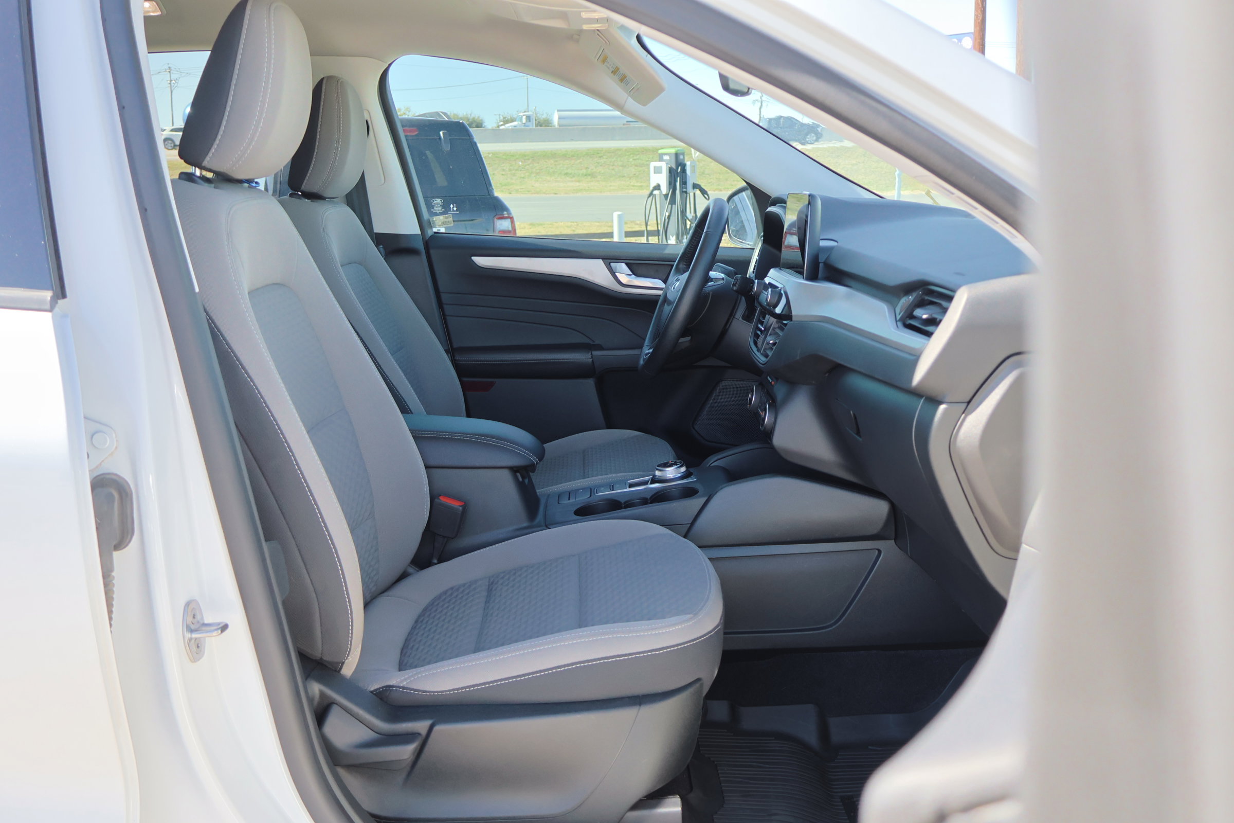 Certified 2021 Ford Escape SE w/ Cold Weather Package image 30