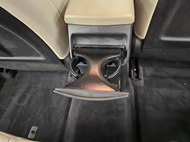 Used 2017 Hyundai Elantra SE w/ Cargo Package image 34