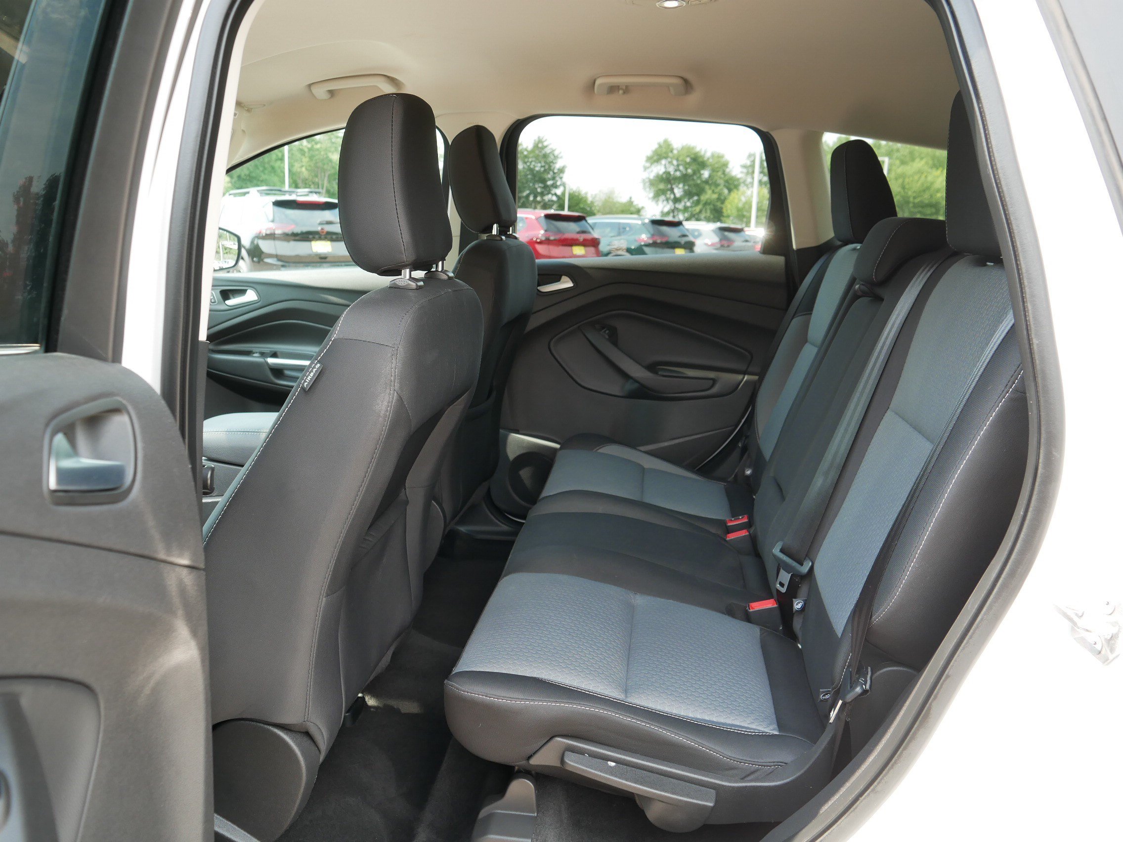 Used 2019 Ford Escape SE AWD/4WD image 35