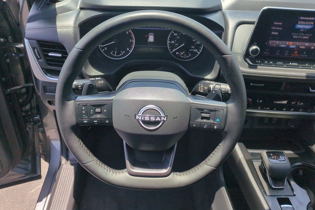Certified 2025 Nissan Rogue SV w/ SV Premium Package FWD image 11